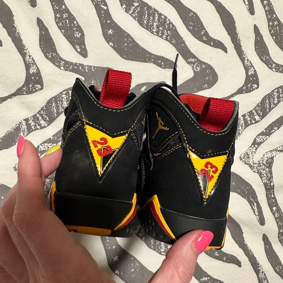 Jordan (PS) Jordan 7 Retro Black/Citrus-Varsity Red - Picture 5 of 7